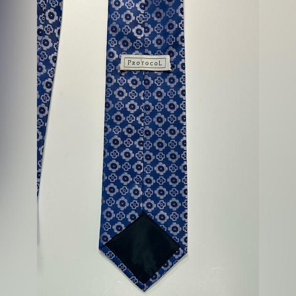 Protocol Mens Tie - Picture 5 of 7